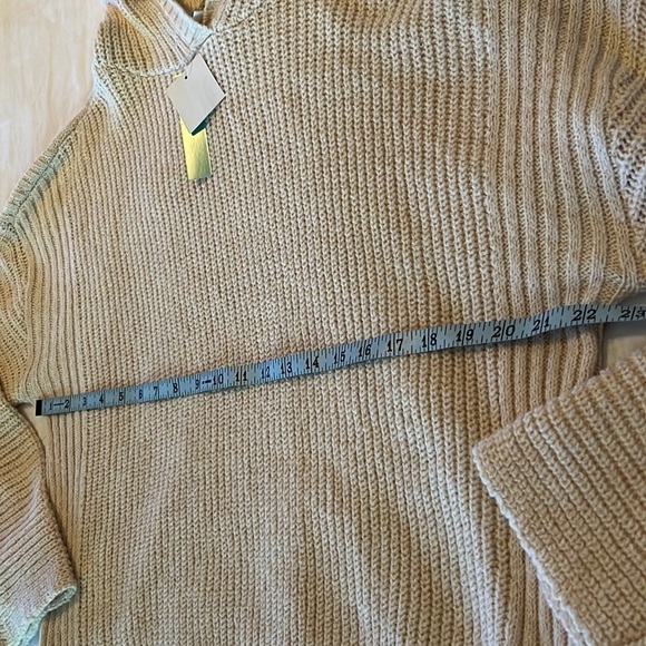 Abound hoodie Sweater - Picture 5 of 8